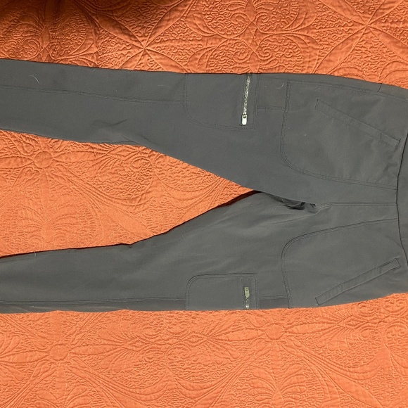 Athleta hybrid cargo hiking pants - Picture 1 of 5